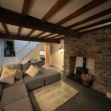 Abbey Cottage Llangollen Bagian luar foto